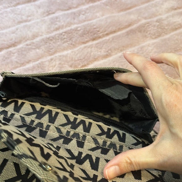 Michael Kors Black and Tan Tote Bag - Picture 7 of 7